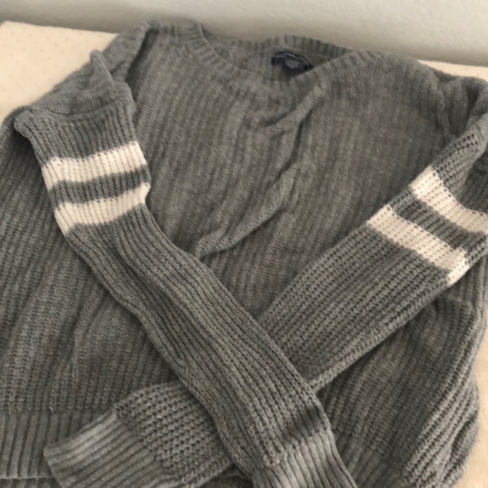 American eagle sweater